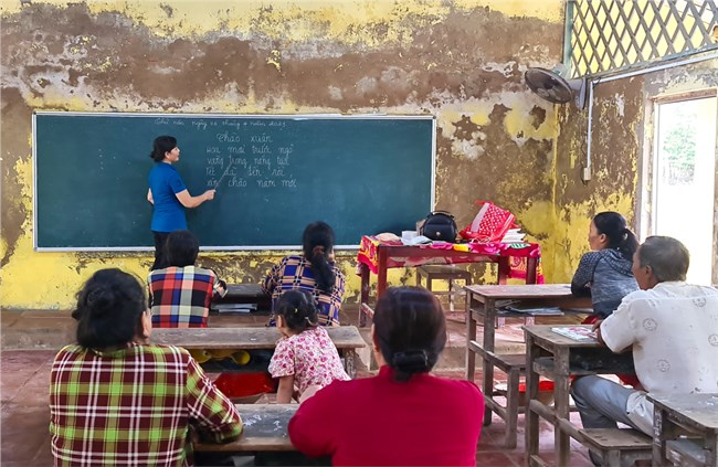 Lớp học U70 nơi miền biển Cà Mau – Lớp học của yêu thương, của khát khao (07/03/2024)